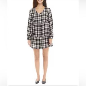 ⚫️ EUC Tiered Plaid Babydoll Long Sleeved Juniors Dress by Bebop